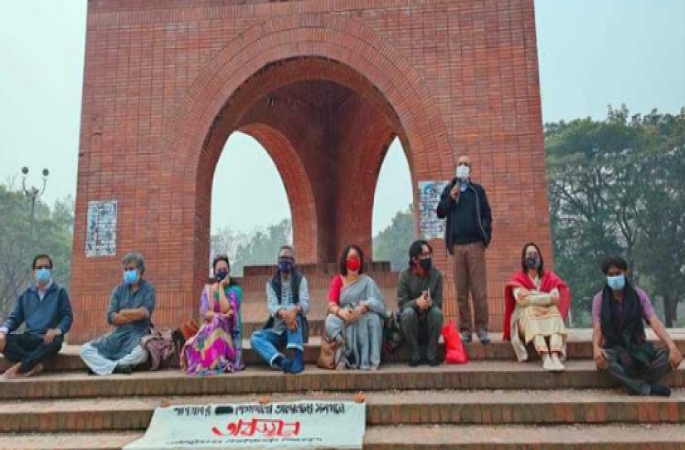 সরকারের পুলিশ বাহিনী ও ছাত্রলীগ ক্যাম্পাসে ঢুকতে পারবে না : জাবি শিক্ষক